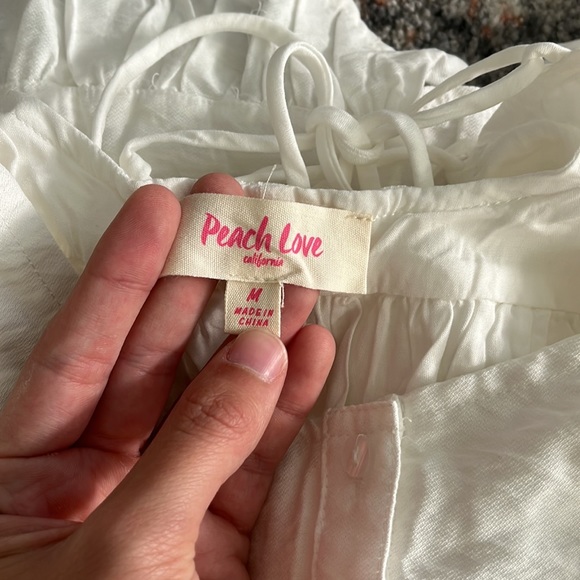 White ruffles dress - Picture 4 of 4